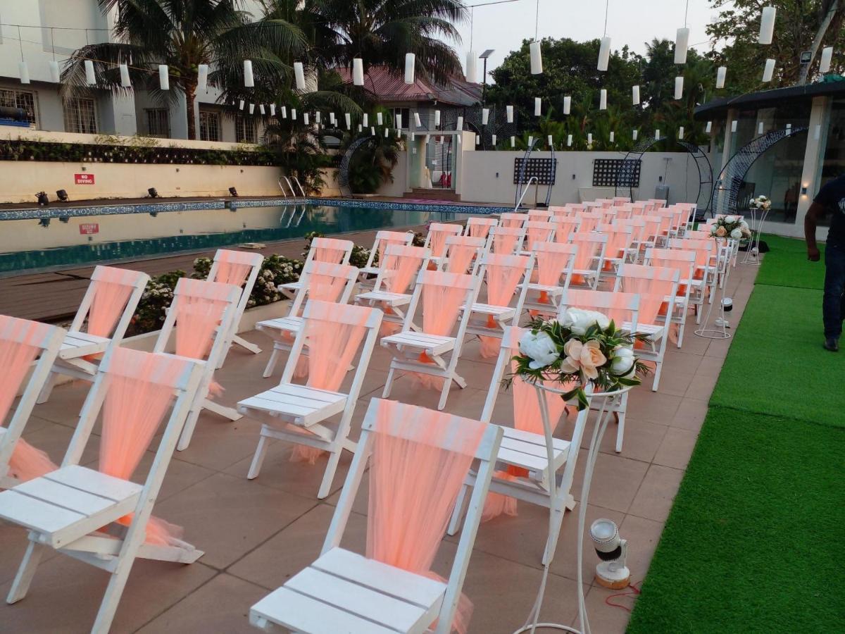 Angamaly Convention Centre Hotel Kochi Luaran gambar